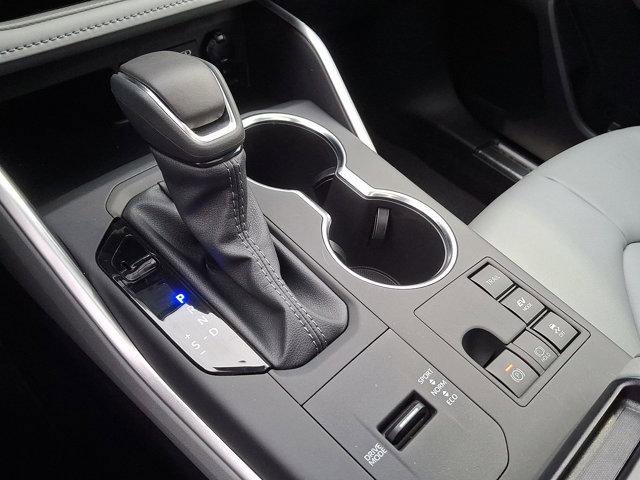 Certified 2026 Toyota Highlander XLE image 14