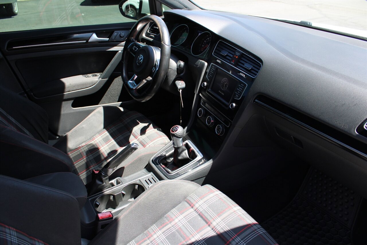 Used 2017 Volkswagen GTI S FWD image 22
