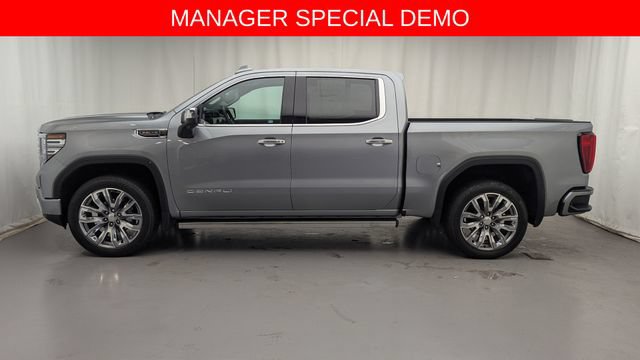 Used 2026 GMC Sierra 1500 Denali w/ Denali Reserve Package AWD/4WD image 8