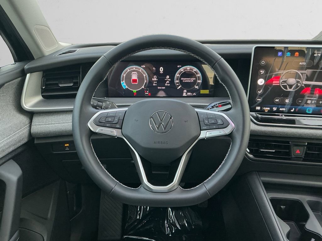 New 2026 Volkswagen Tiguan S image 12