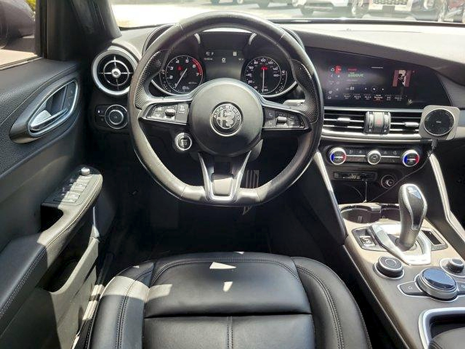 Used 2023 Alfa Romeo Giulia Ti w/ Active Assist Plus Package RWD image 16