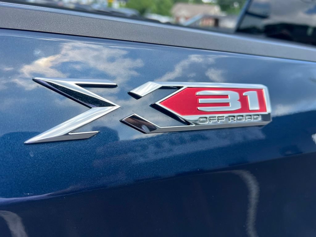 Used 2020 GMC Sierra 1500 SLE w/ X31 Off-Road Package AWD/4WD image 7