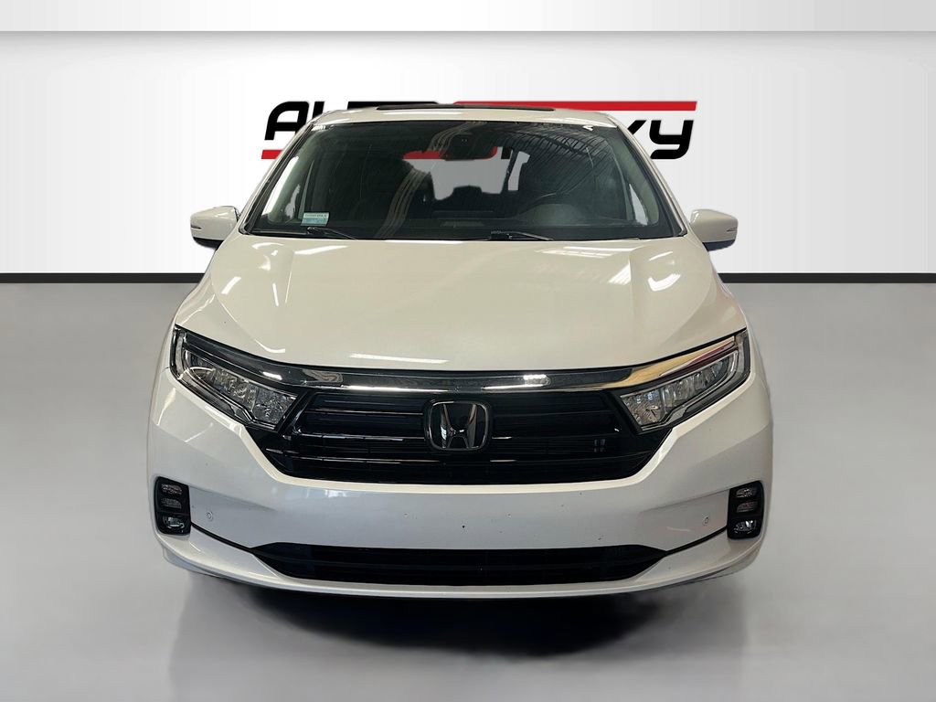Used 2022 Honda Odyssey Elite image 2