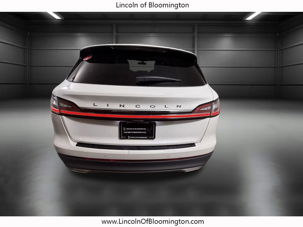 Used 2023 Lincoln Nautilus Reserve w/ Equipment Group 201A image 7