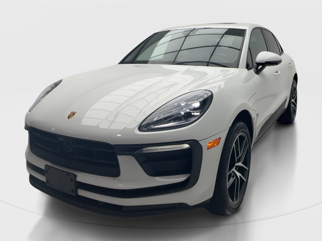 Used 2023 Porsche Macan Turbo AWD/4WD image 4