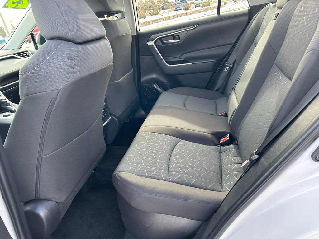 Used 2025 Toyota RAV4 XLE image 25