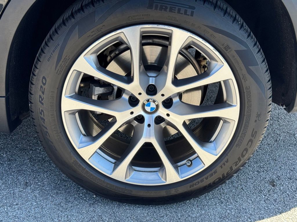 Used 2022 BMW X5 xDrive40i w/ Premium Package image 8