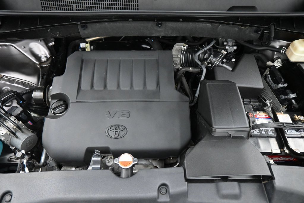 Used 2015 Toyota Highlander XLE FWD image 18