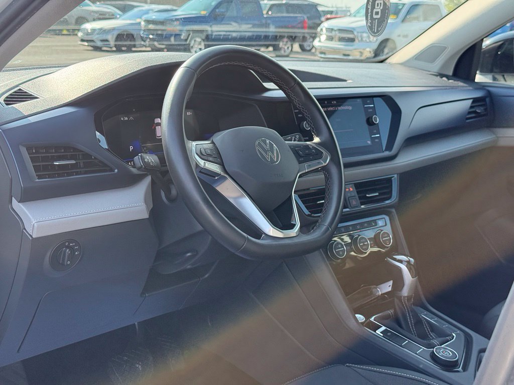 Used 2024 Volkswagen Taos SE AWD/4WD image 21