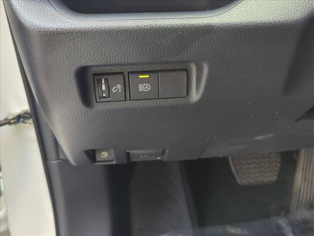 Certified 2025 Toyota RAV4 LE AWD/4WD image 11