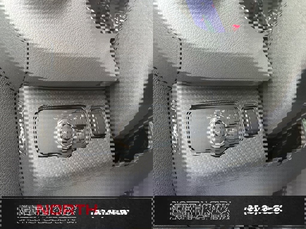 Used 2023 Mercedes-Benz Sprinter 144 Cargo image 11