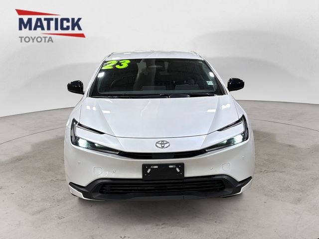 Used 2023 Toyota Prius LE AWD/4WD image 2