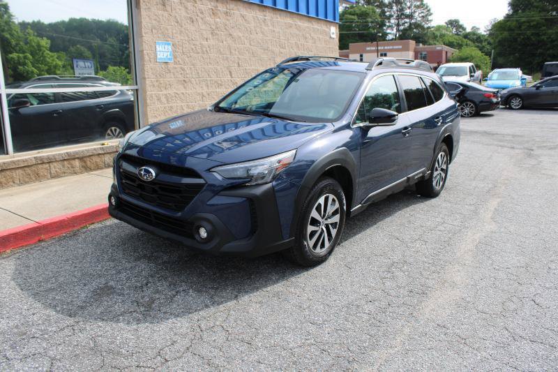 Used 2023 Subaru Outback Premium AWD/4WD image 3