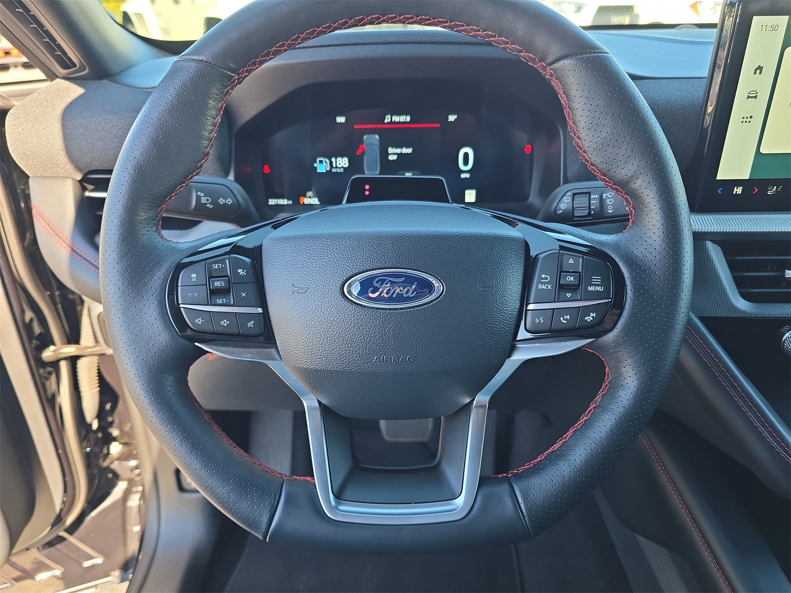 Certified 2025 Ford Explorer ST-Line w/ ST-Line Street Pack image 24