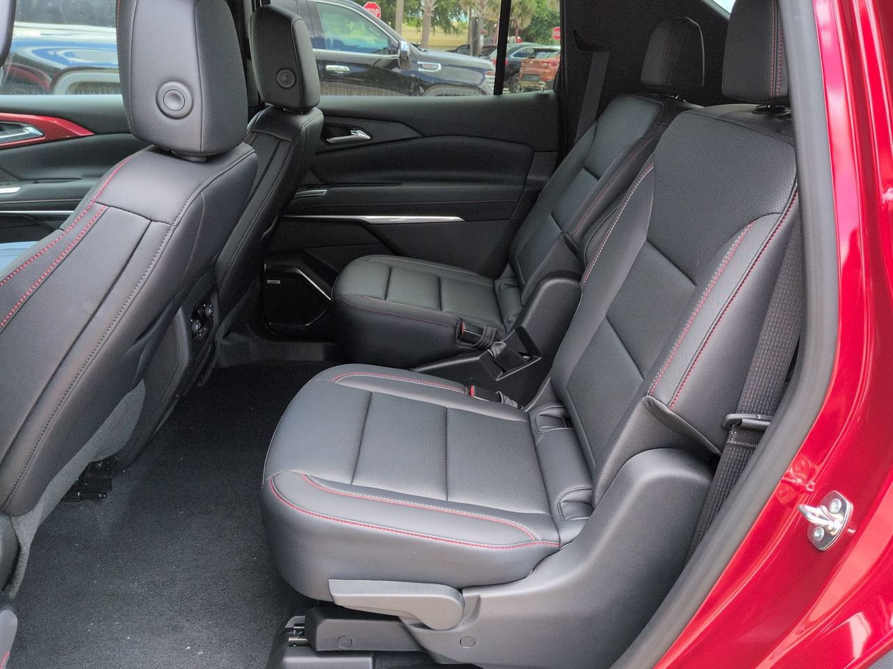 New 2026 Chevrolet Traverse Z71 w/ Enhanced Driving Package AWD/4WD image 23