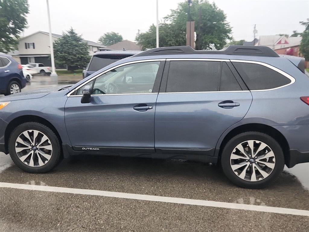 Used 2016 Subaru Outback 2.5i Limited AWD/4WD image 6