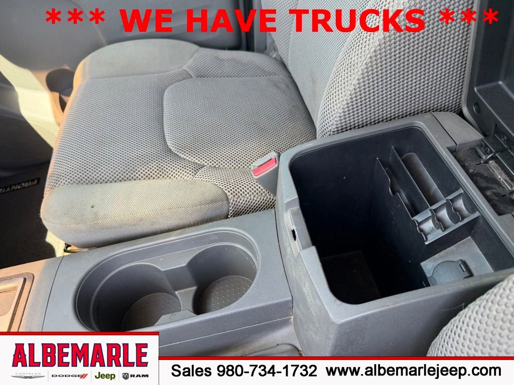 Used 2017 Nissan Frontier SV w/ SV Value Truck Package RWD image 24
