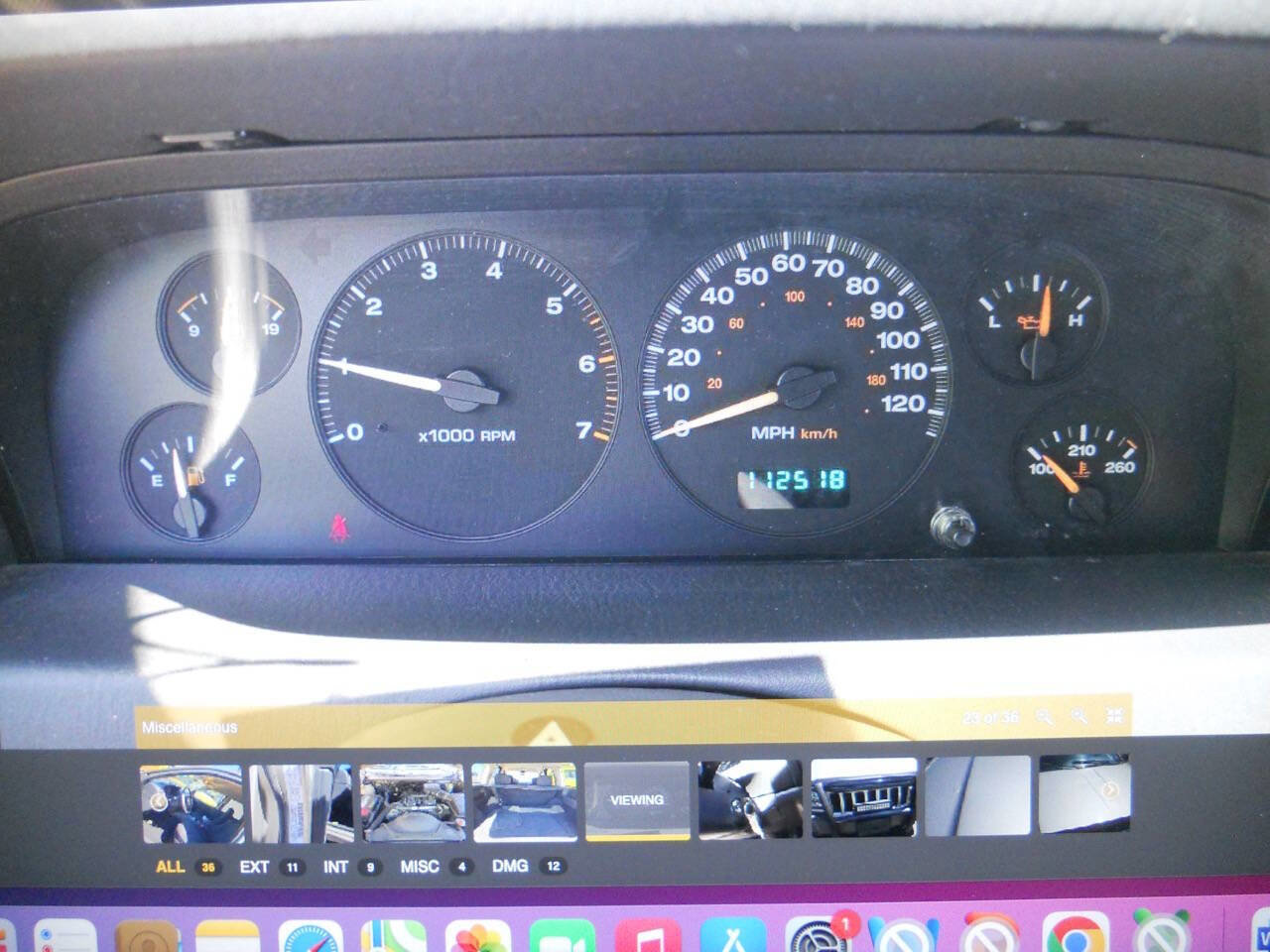 Used 2004 Jeep Grand Cherokee Laredo w/ Convenience Group AWD/4WD image 17