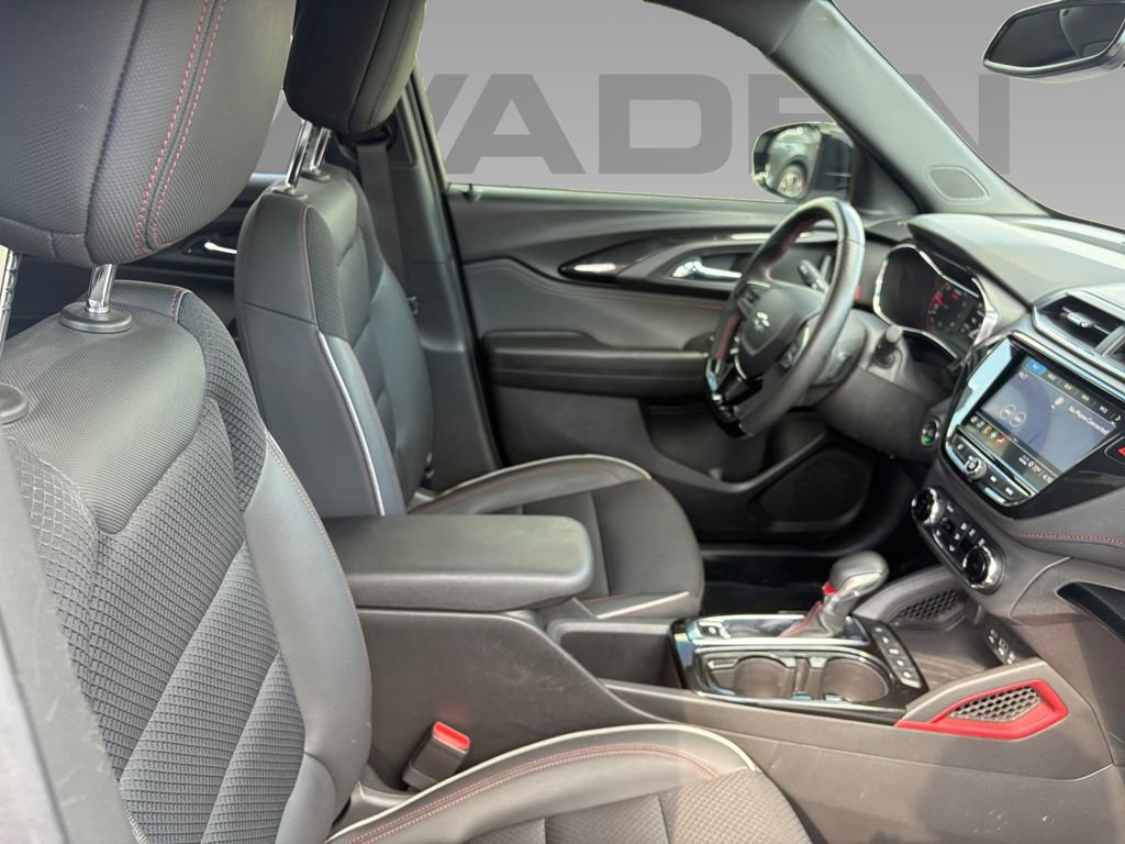 Used 2023 Chevrolet TrailBlazer RS w/ Convenience Package FWD image 8