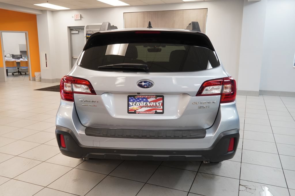 Used 2018 Subaru Outback 3.6R Limited AWD/4WD image 9