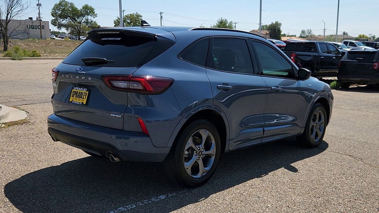 Used 2023 Ford Escape ST-Line w/ Tech Pack #1 image 8