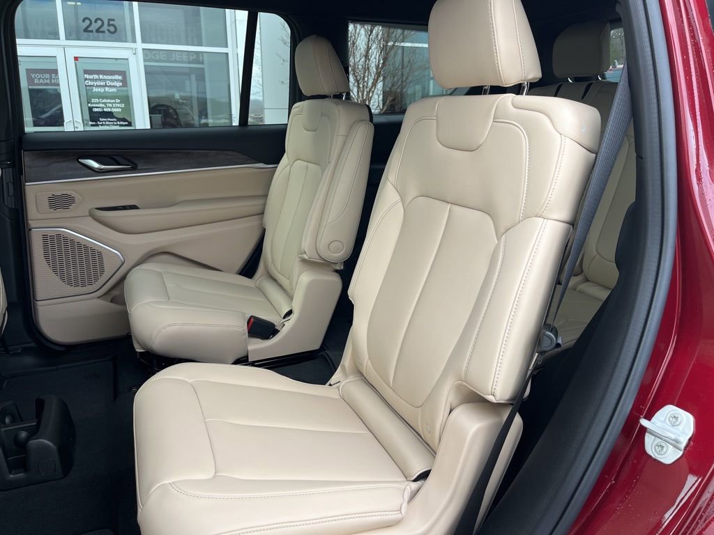 New 2026 Jeep Grand Cherokee L Limited image 16