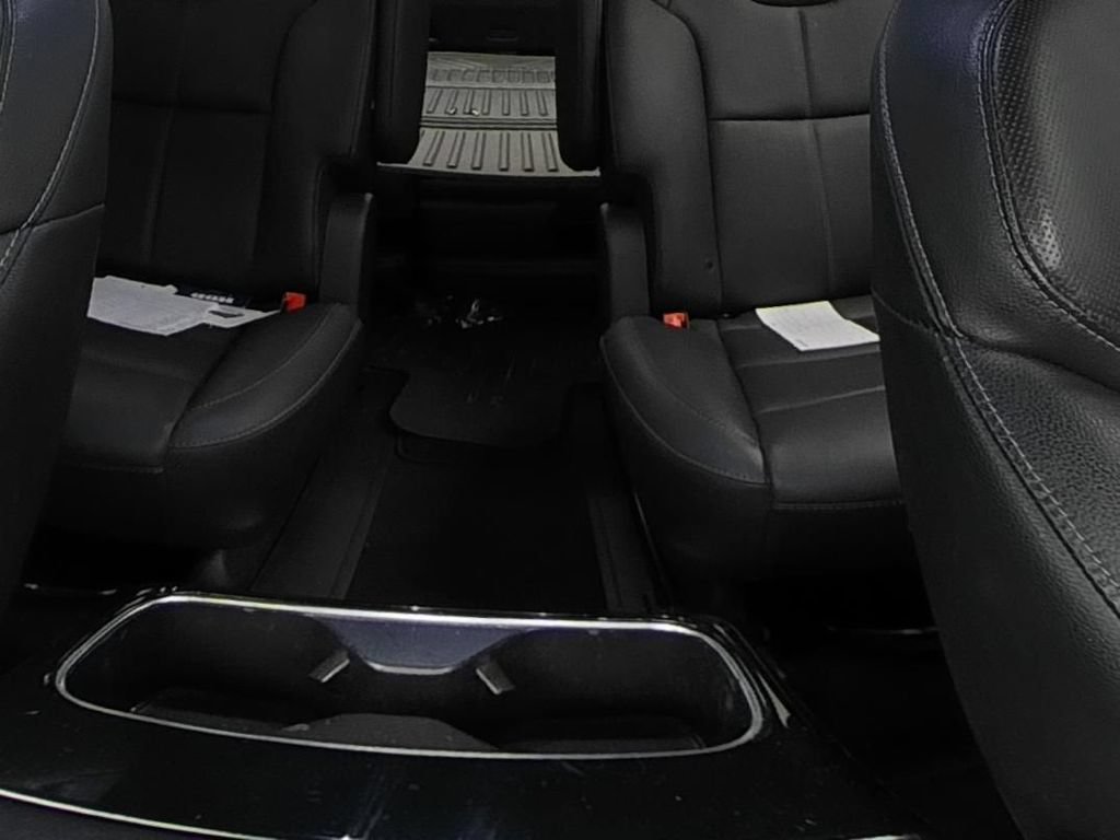 Used 2023 Kia Telluride EX w/ EX Captain's Chair Package FWD image 13