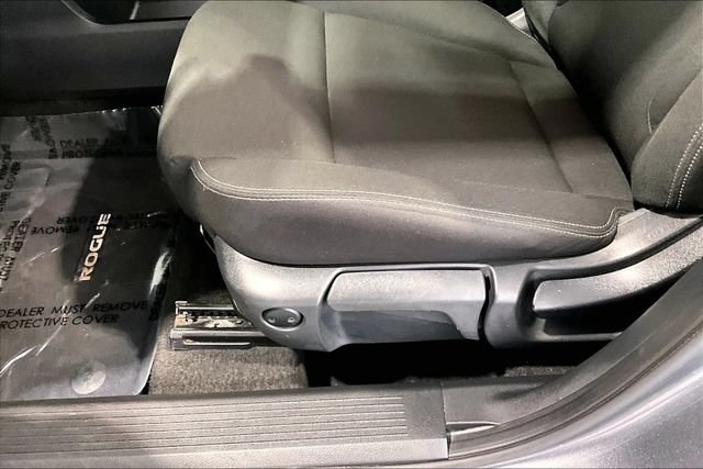 Used 2023 Nissan Rogue S AWD/4WD image 24