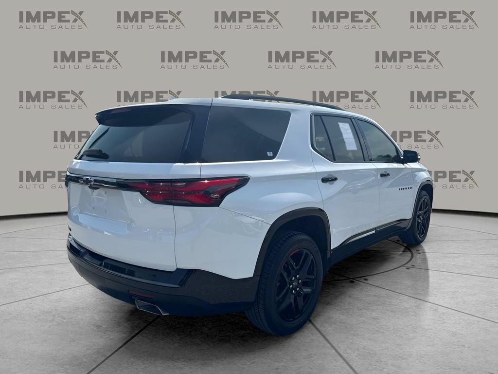 Used 2023 Chevrolet Traverse Premier w/ Redline Edition FWD image 3