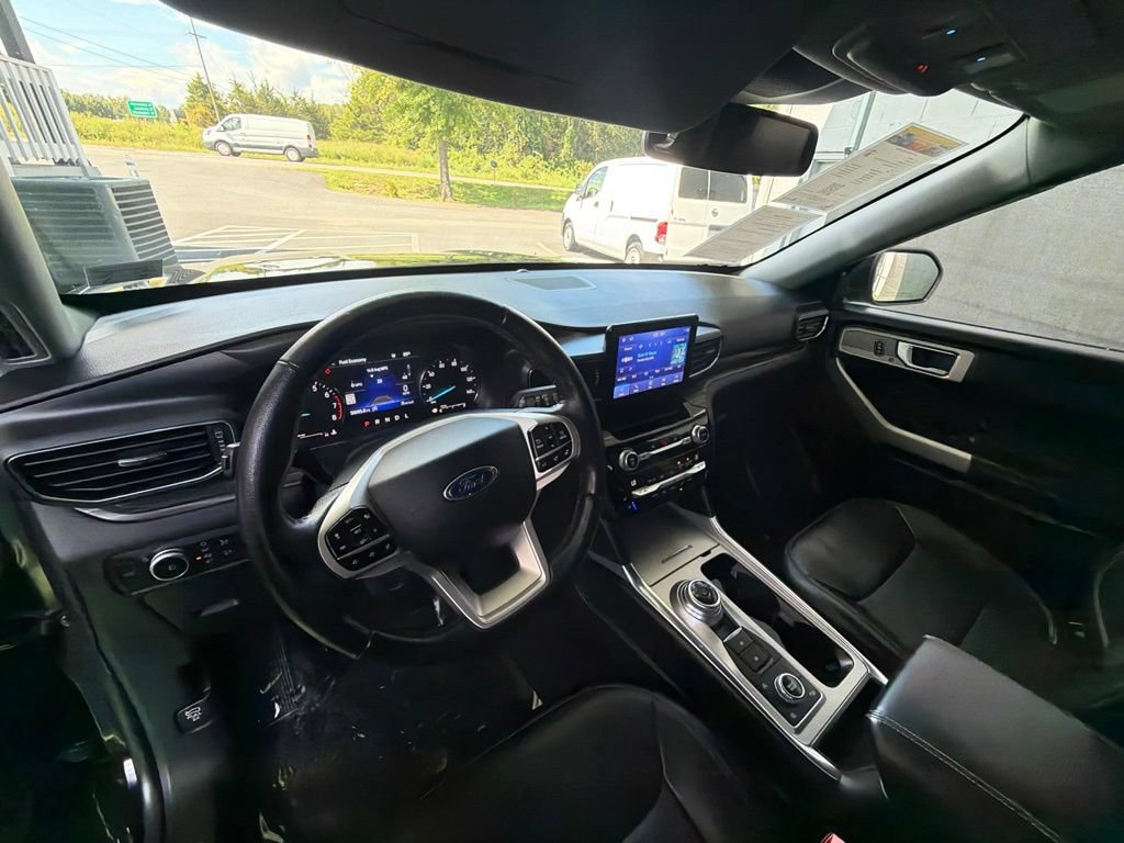 Used 2021 Ford Explorer Limited AWD/4WD image 24