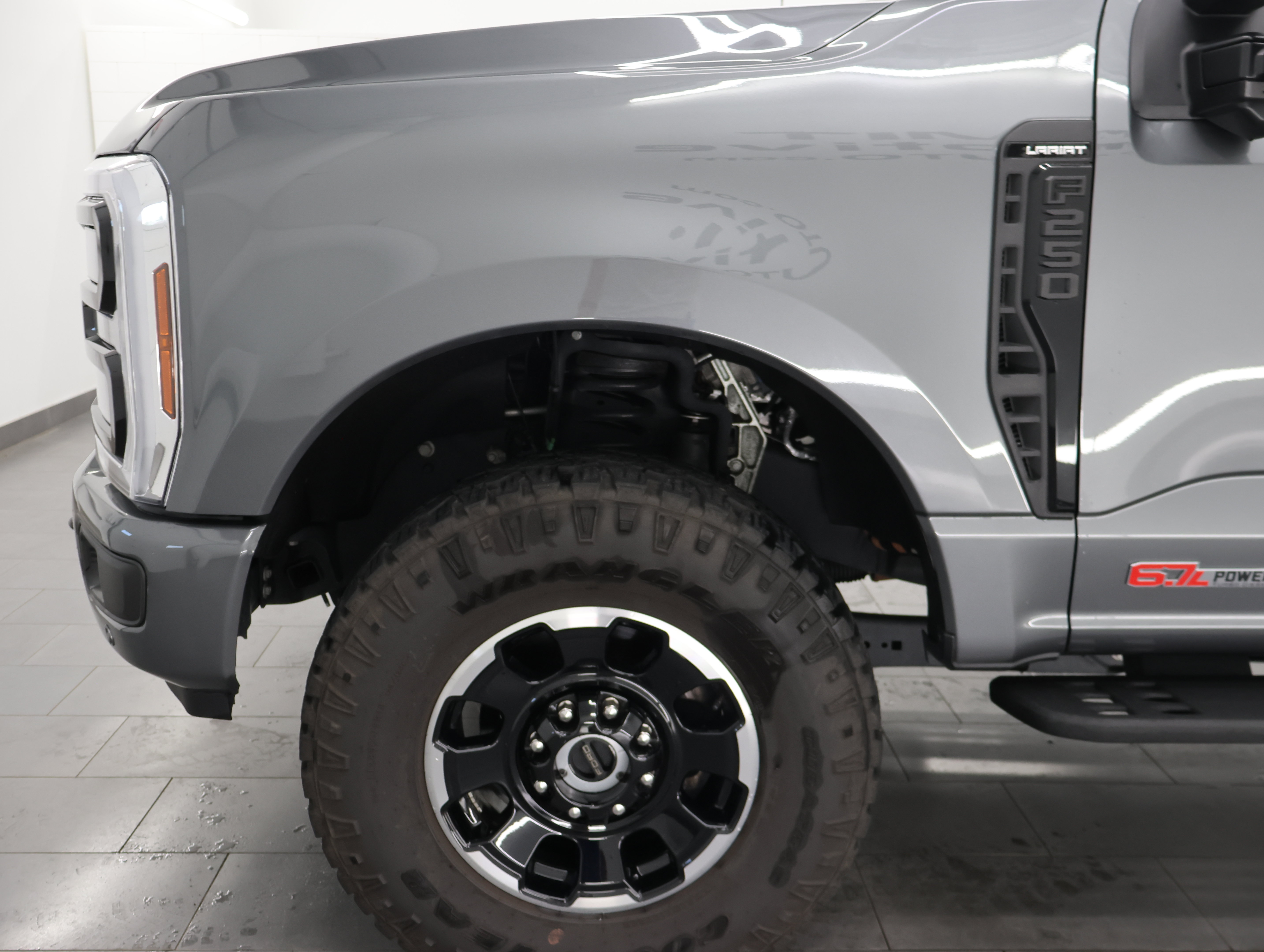 Used 2025 Ford F250 Lariat w/ Lariat Ultimate Package AWD/4WD image 38