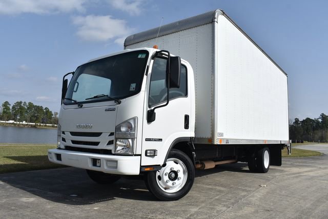 Used 2021 Isuzu NPR image 1