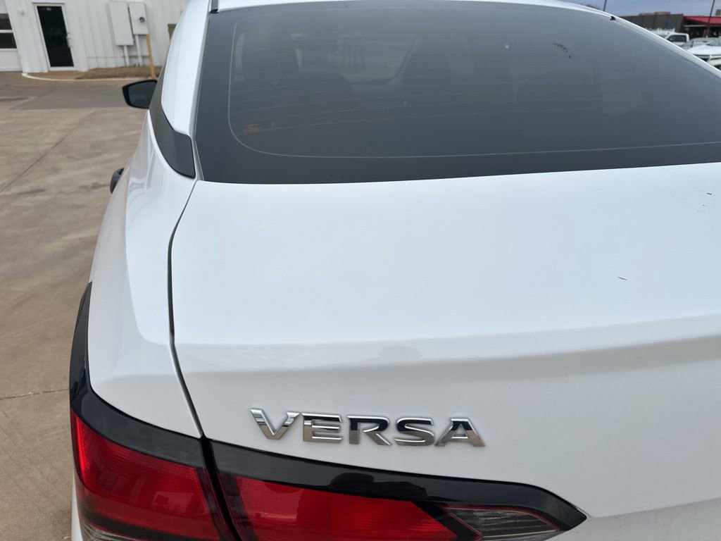Used 2024 Nissan Versa S w/ Trunk Package image 27