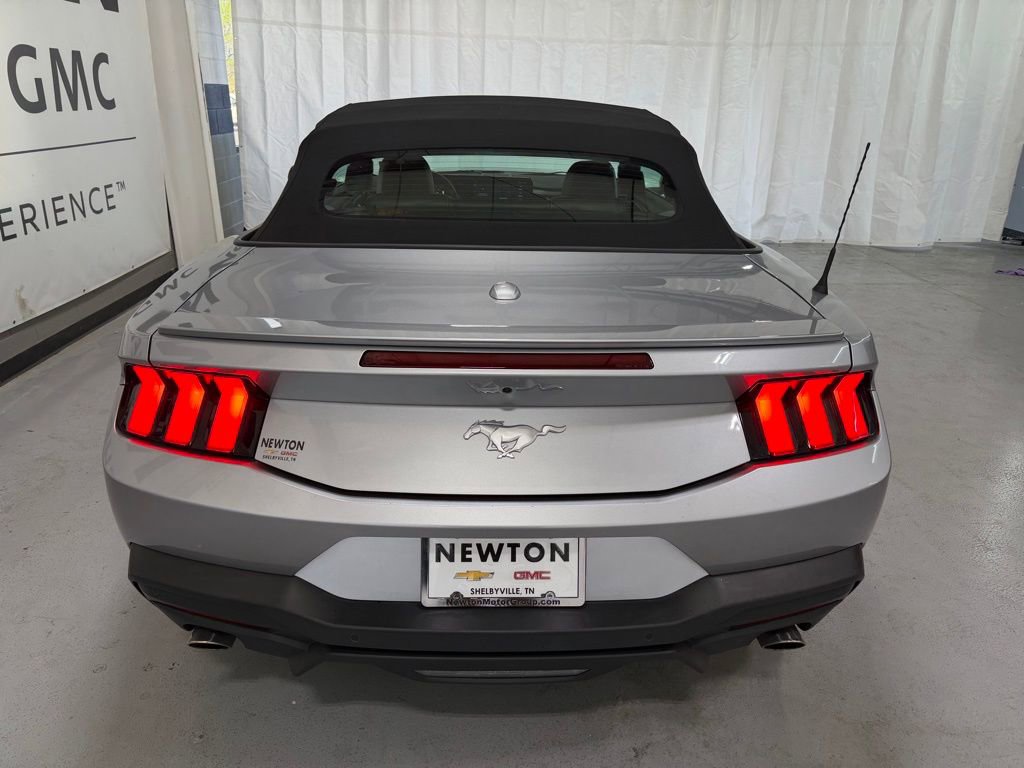 Used 2024 Ford Mustang Premium RWD image 30
