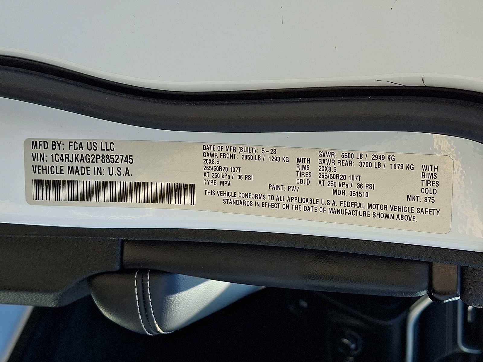 Certified 2023 Jeep Grand Cherokee L Laredo AWD/4WD image 29