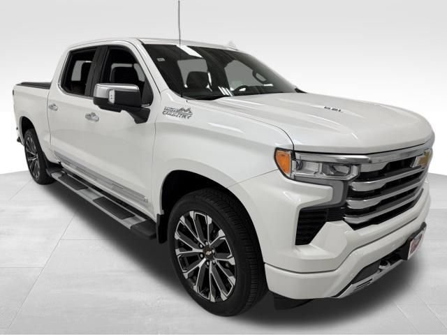 Certified 2025 Chevrolet Silverado 1500 High Country w/ High Country Premium Package AWD/4WD image 5