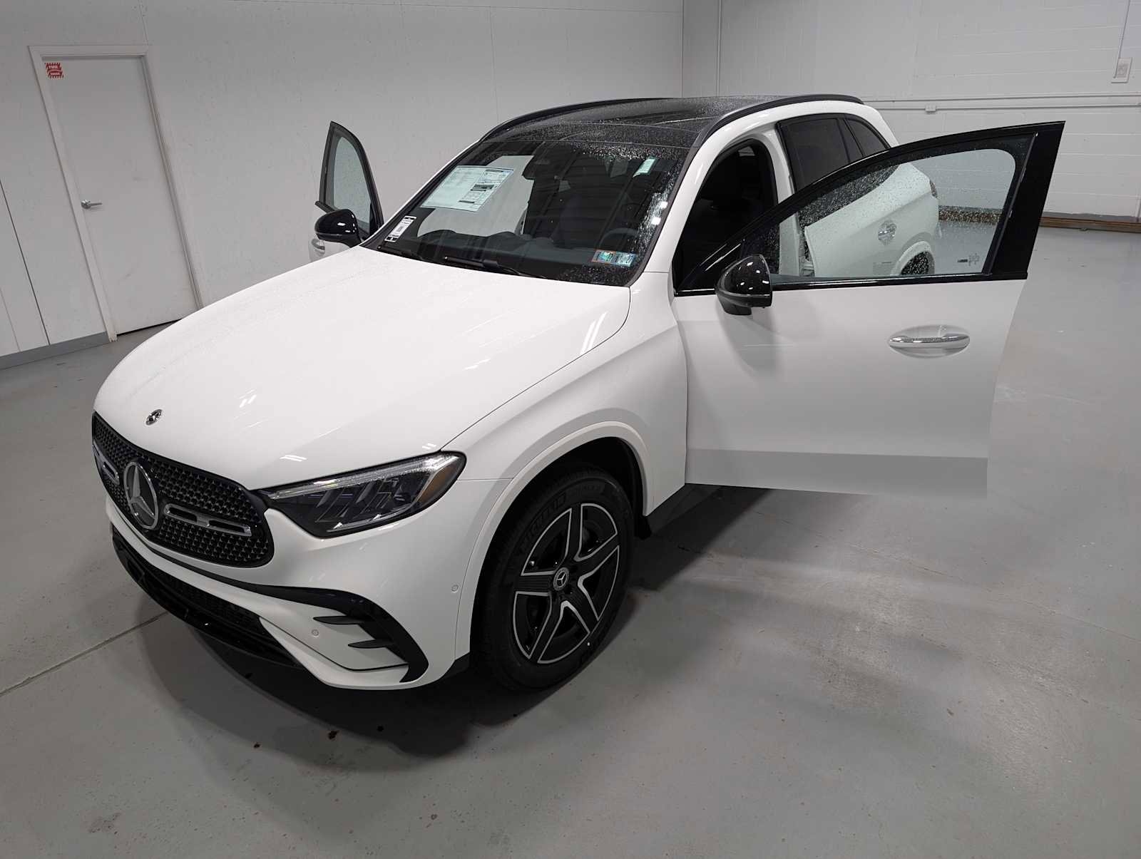 New 2026 Mercedes-Benz GLC 300 4MATIC image 14