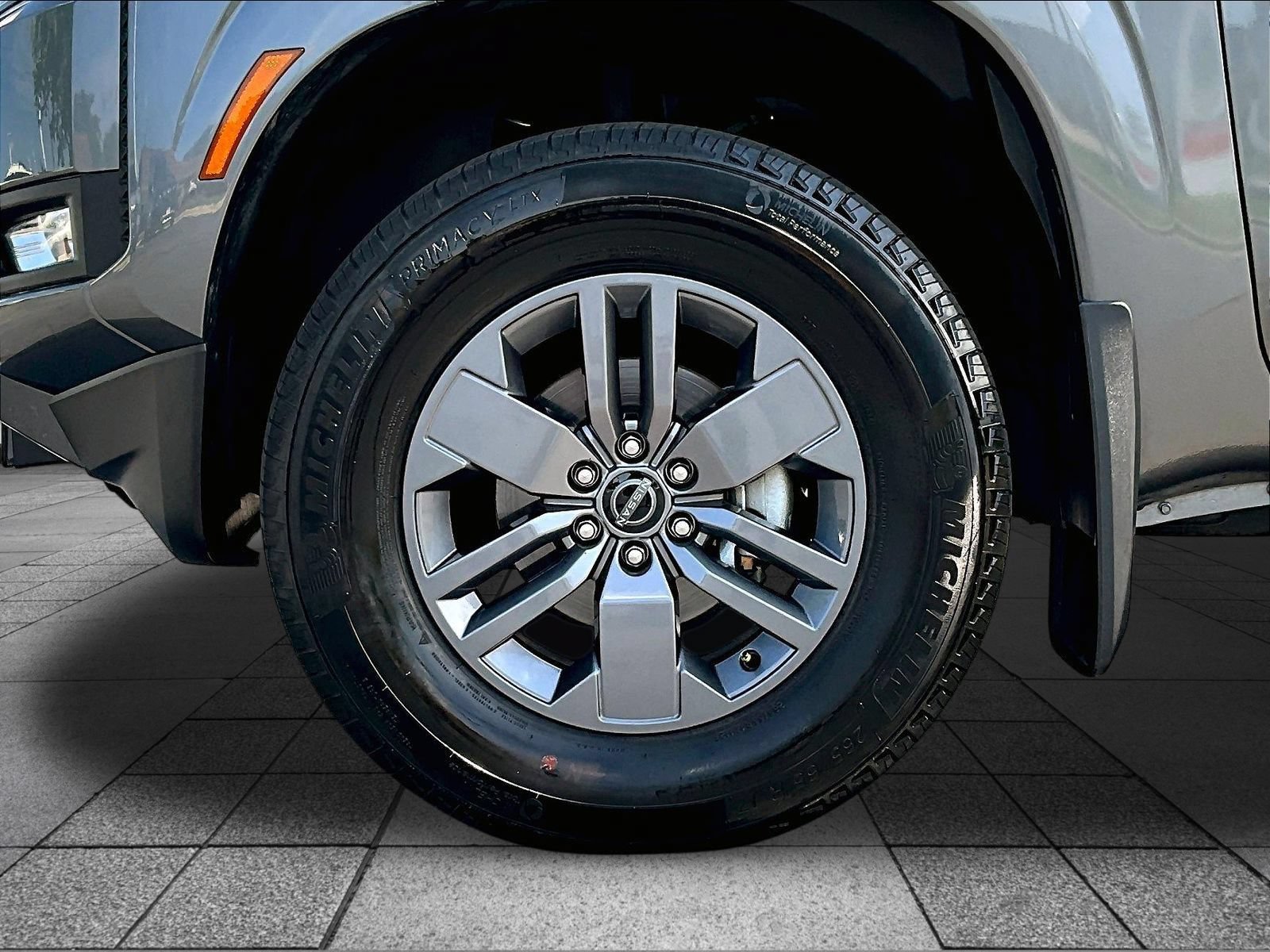 Certified 2025 Nissan Frontier SV w/ SV Convenience Package AWD/4WD image 37