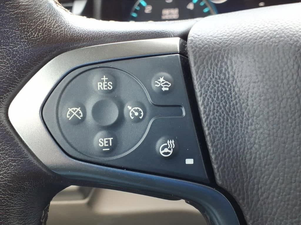 Used 2019 Chevrolet Suburban Premier w/ RST 6.2L Performance Edition AWD/4WD image 34