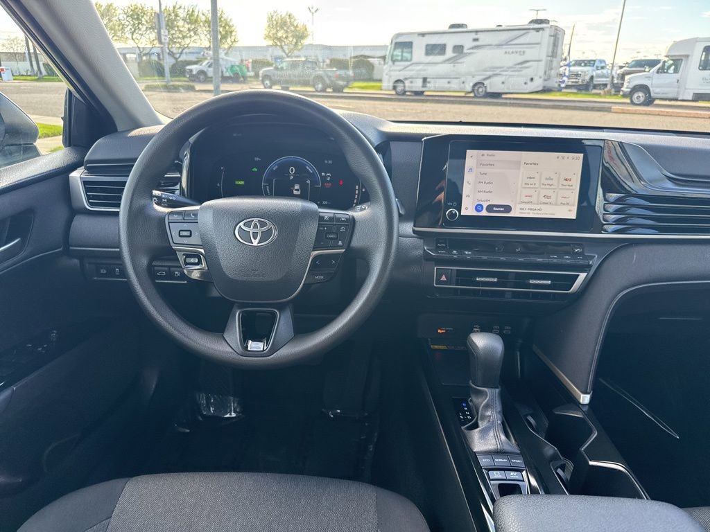 Used 2025 Toyota Camry LE image 22