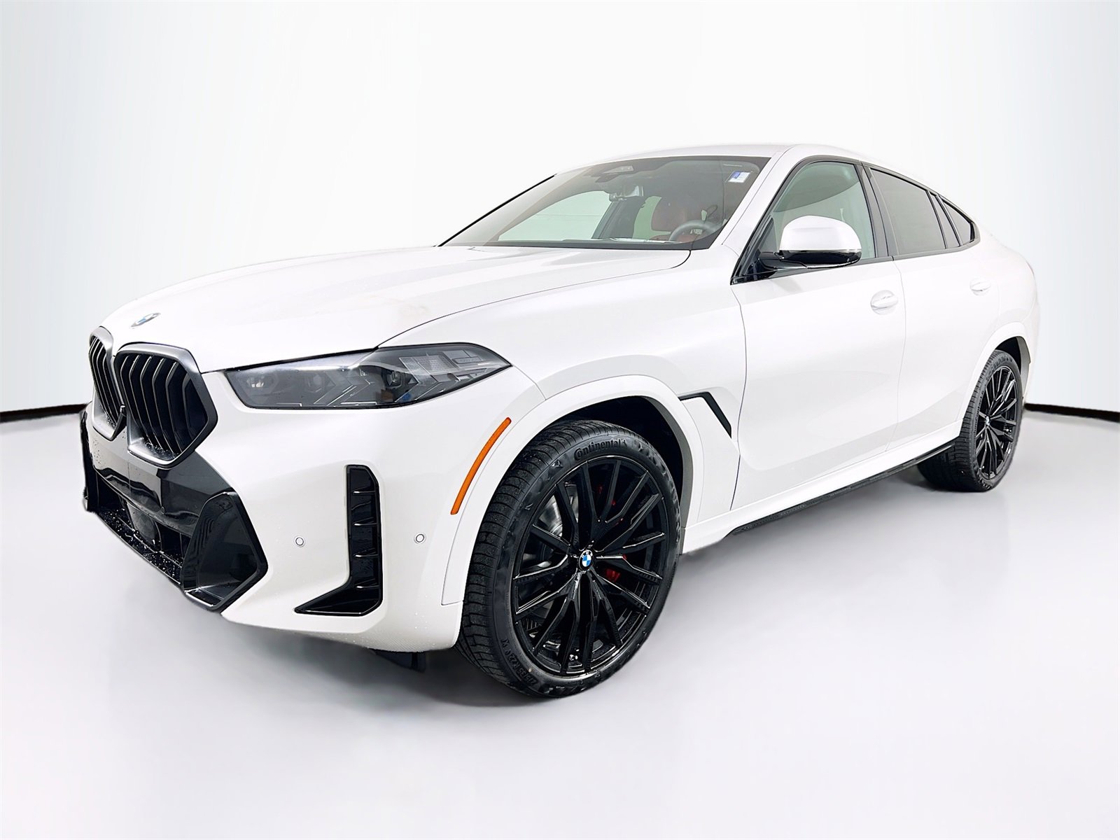New 2026 BMW X6 xDrive40i w/ Climate Comfort Package image 3