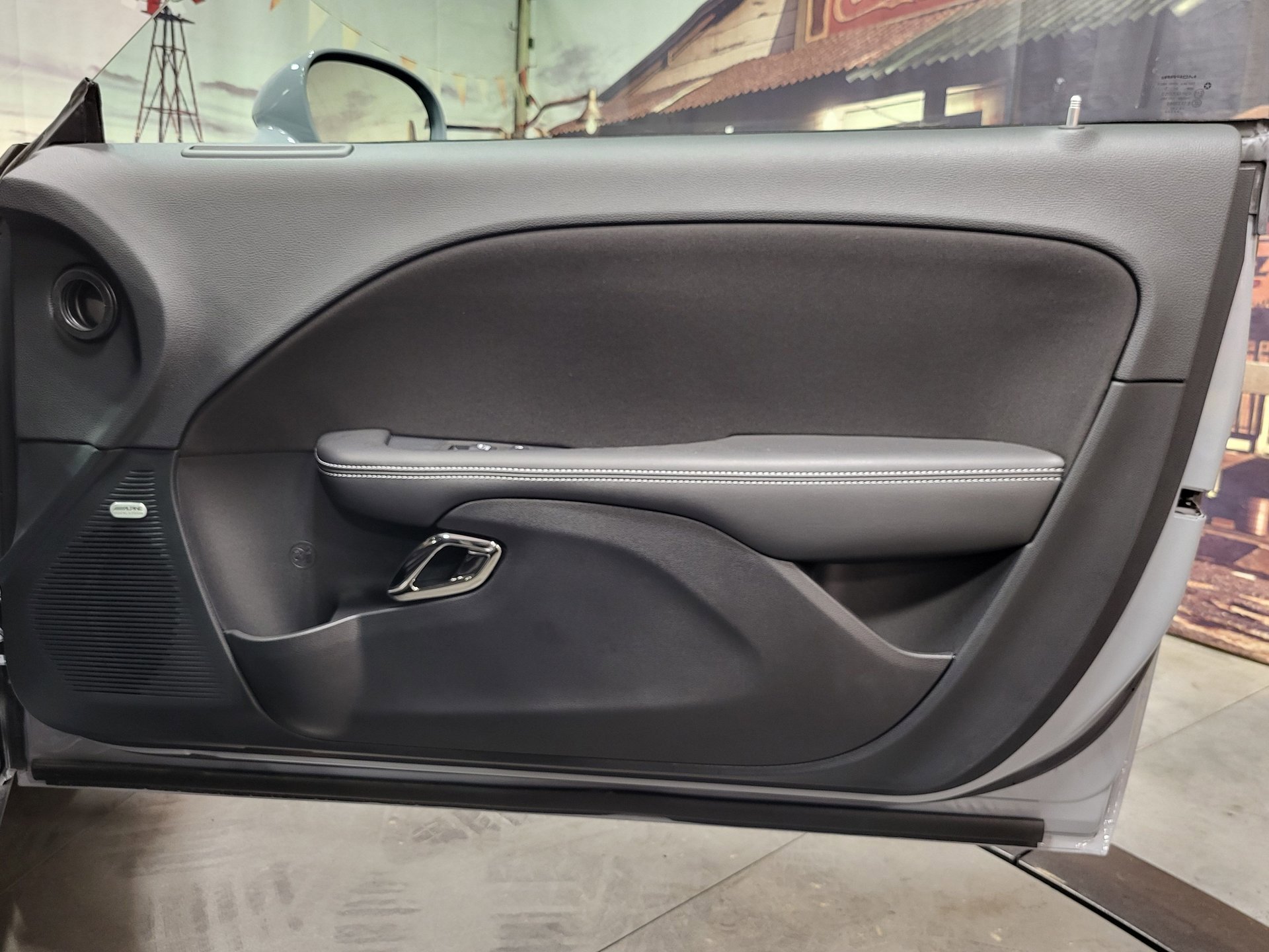 Used 2022 Dodge Challenger SRT Hellcat RWD image 32