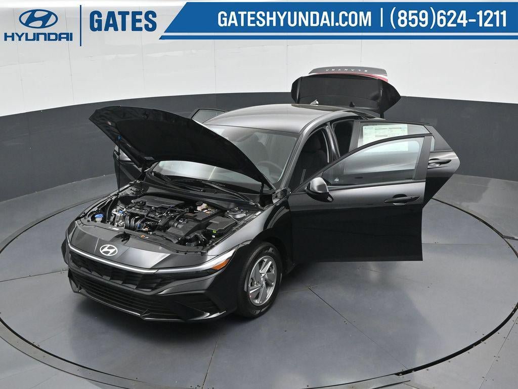 New 2026 Hyundai Elantra SE FWD image 52