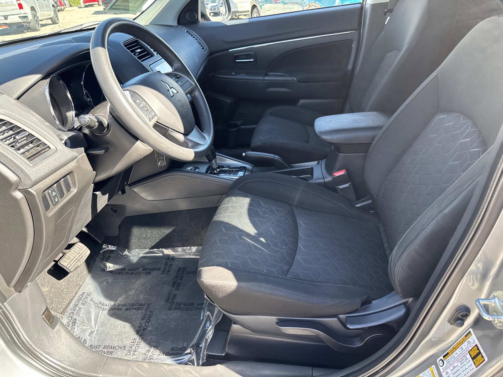 Used 2023 Mitsubishi Outlander Sport ES image 11