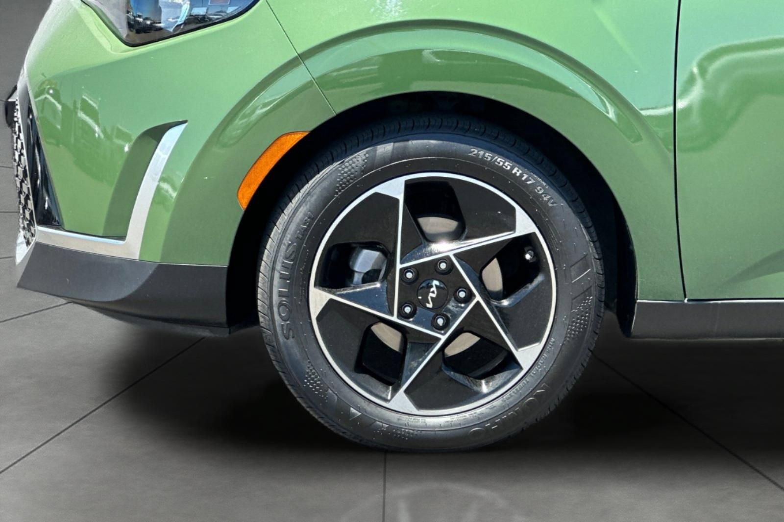 Used 2023 Kia Soul EX FWD image 30
