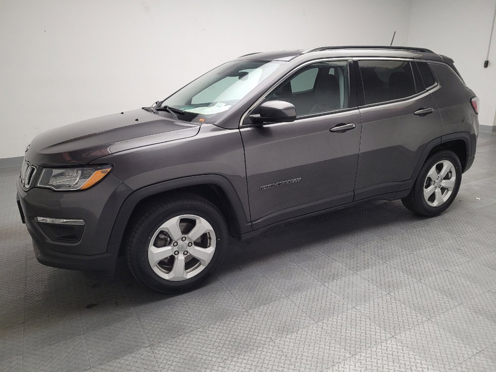 Used 2020 Jeep Compass Latitude image 2