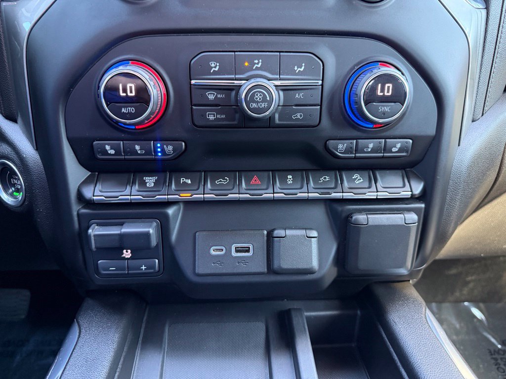 Used 2021 Chevrolet Silverado 2500 LTZ w/ LTZ Convenience Package AWD/4WD image 23