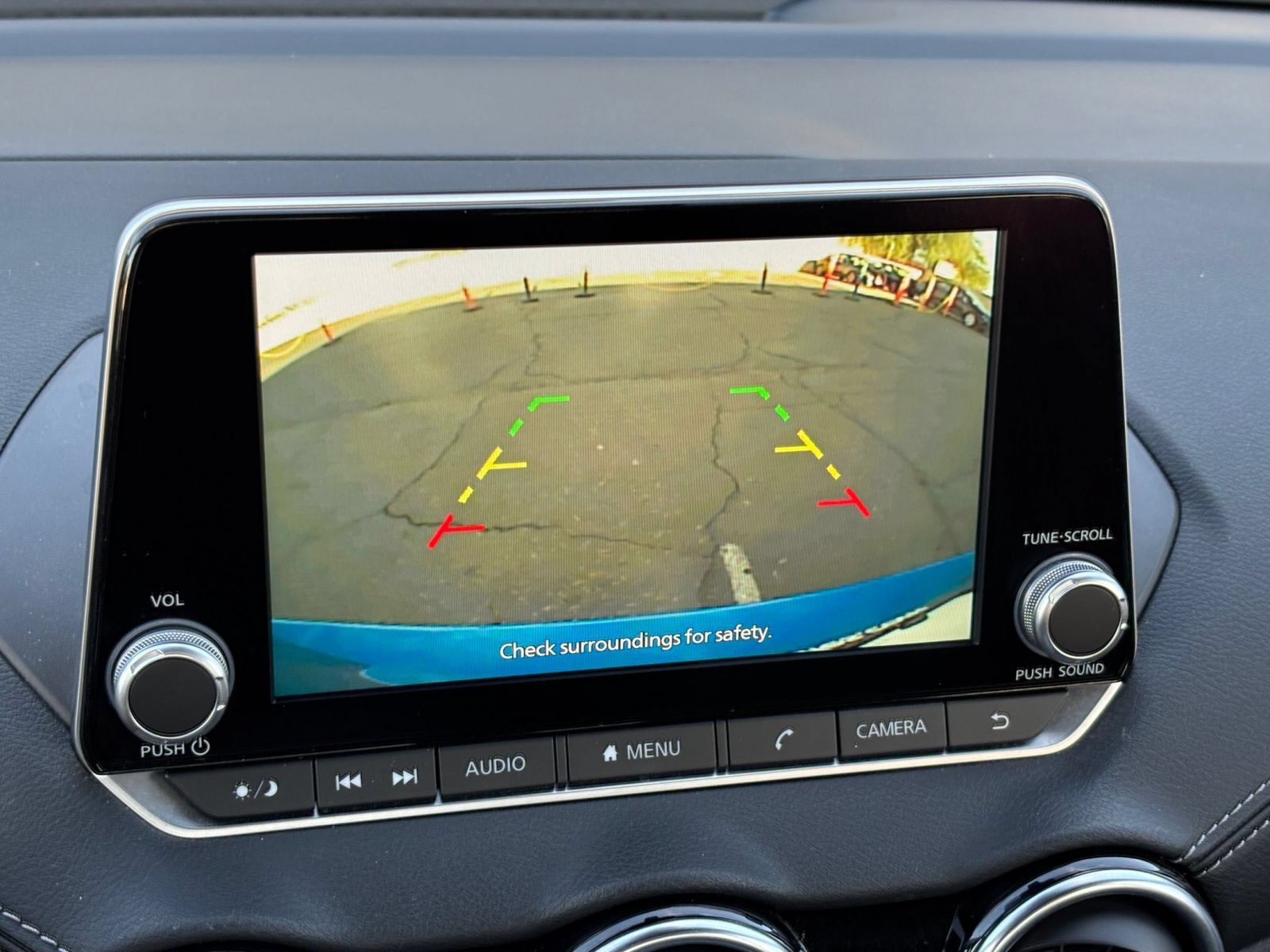 Used 2025 Nissan Sentra SV FWD image 18
