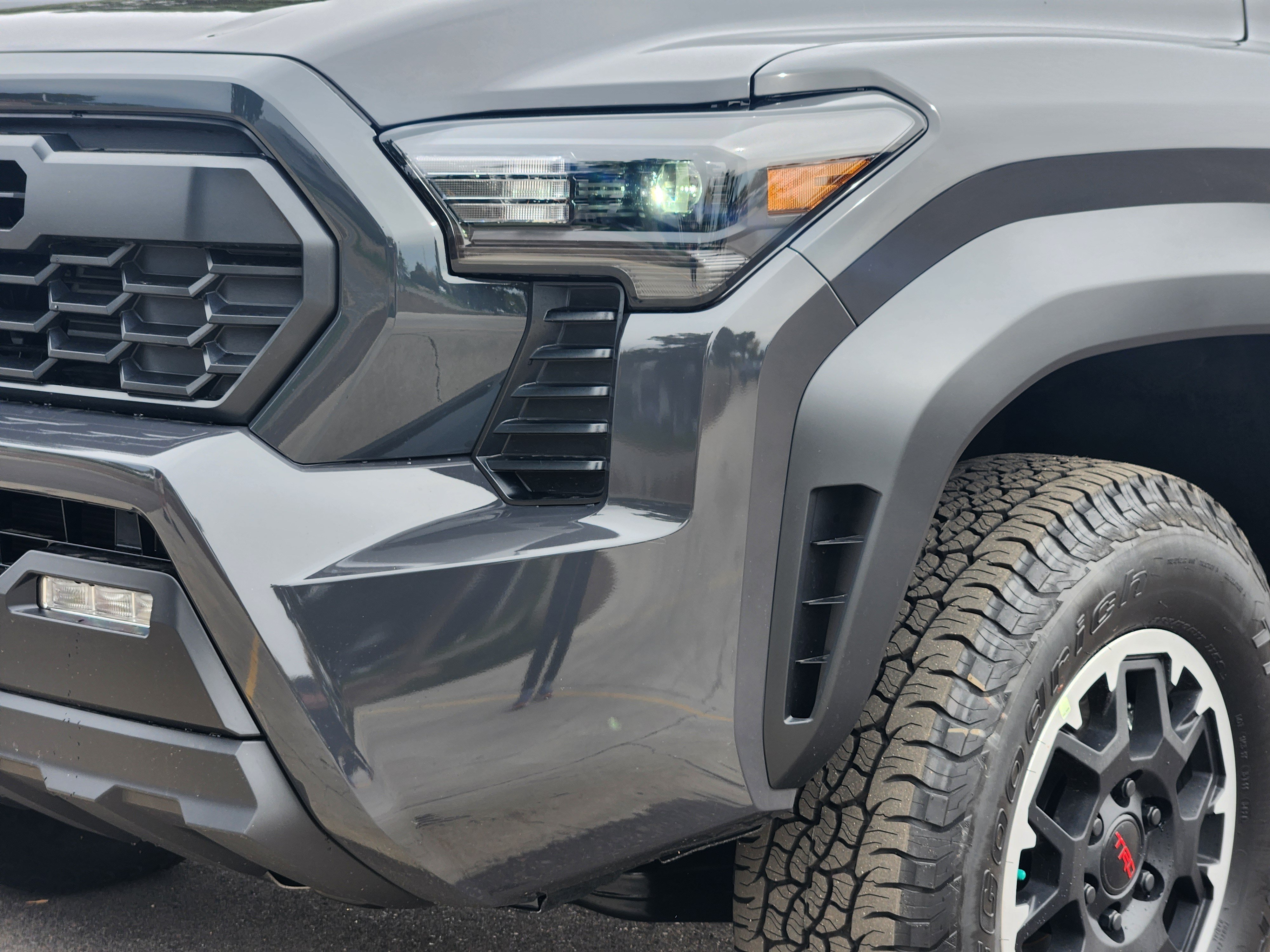 New 2026 Toyota Tacoma TRD Off-Road AWD/4WD image 4