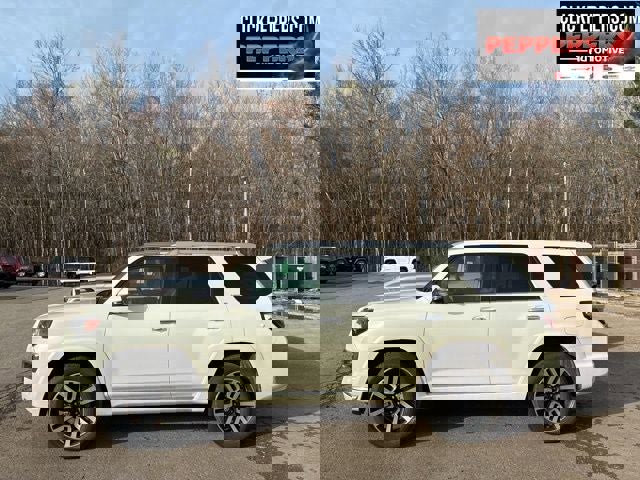 Used 2022 Toyota 4Runner Limited image 2